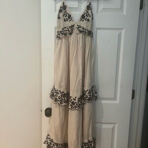 Elegant Cream and Black Maxi Dress